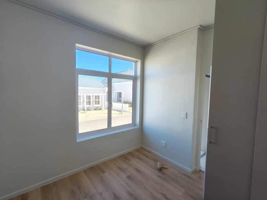 3 Bedroom Property for Sale in Sandbaai Western Cape